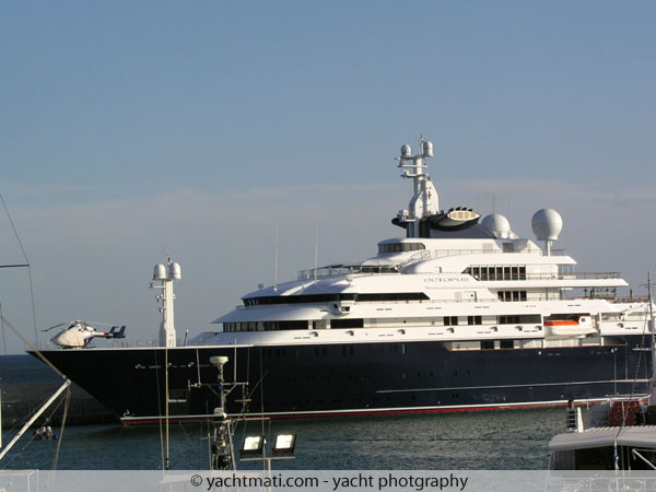 yacht