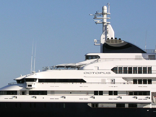 yacht