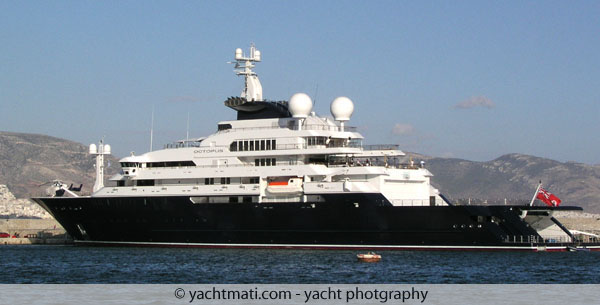 yacht
